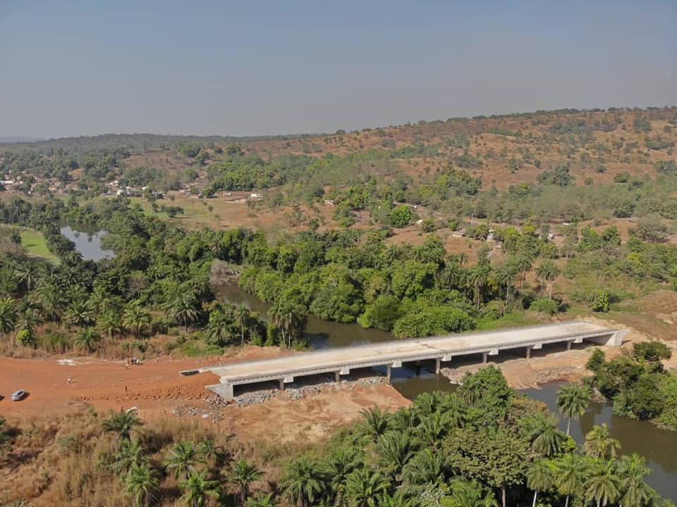 Travaux d'extension et de réhabilitation de la nationale Coyah-Kouroussa (521km): la route économique de la Guinée prend peu à peu forme