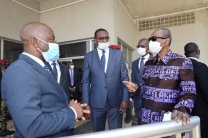 Soupçons de corruption aux impôts: Alpha Condé lève le ton, Makhissa avertit