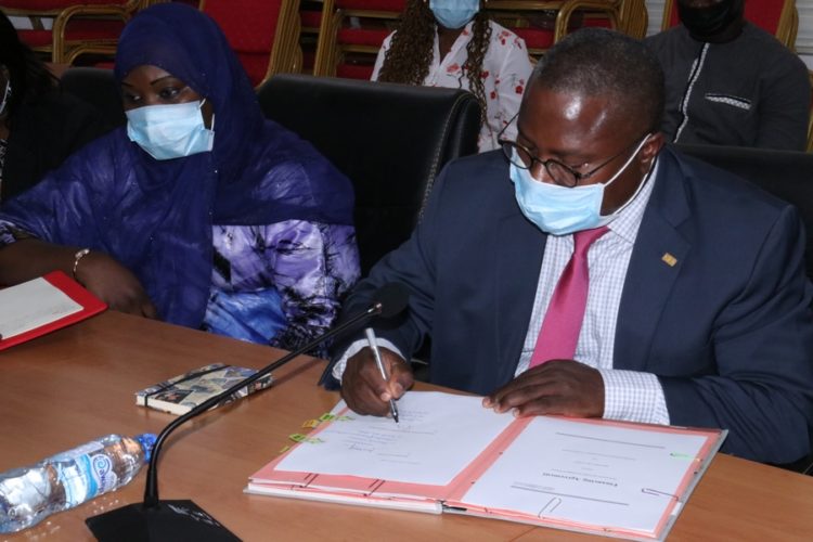 Agriculture commerciale: le gouvernement et la Banque mondiale signent un accord de financement de 100 millions de dollars