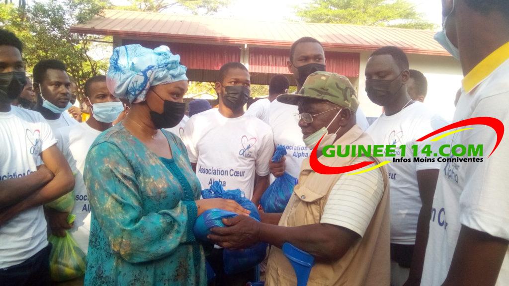 Humanitaire : l'ONG Cœur Alpha fait un don de vivres aux personnes démunies de la Cité de la Solidarité