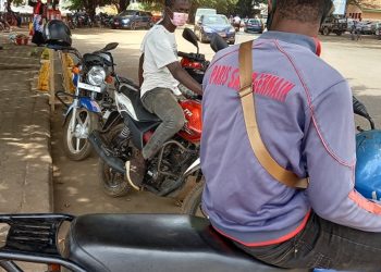 Interdiction des taxis motos à Kaloum : certains conducteurs plaident le report du délai d’exécution