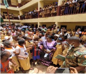Promotion des valeurs citoyennes en Guinée: Dr Zalikatou Diallo lance une campagne de sensibilisation dans les écoles
