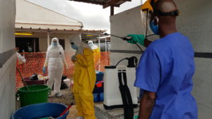 Covid-19: deux nouveaux variants graves détectés en Guinée, de nouvelles restrictions annoncées