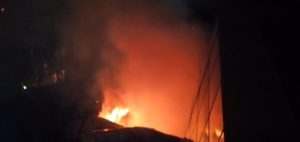 Drame à Conakry: une concession ravagée par le feu à Simbaya Gare