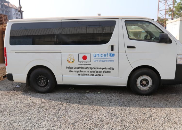 Le Japon et l’UNICEF remettent un lot de matériel et d’équipements médicaux pour la prévention et la réduction de l’impact de la COVID-19 à Conakry et Kankan