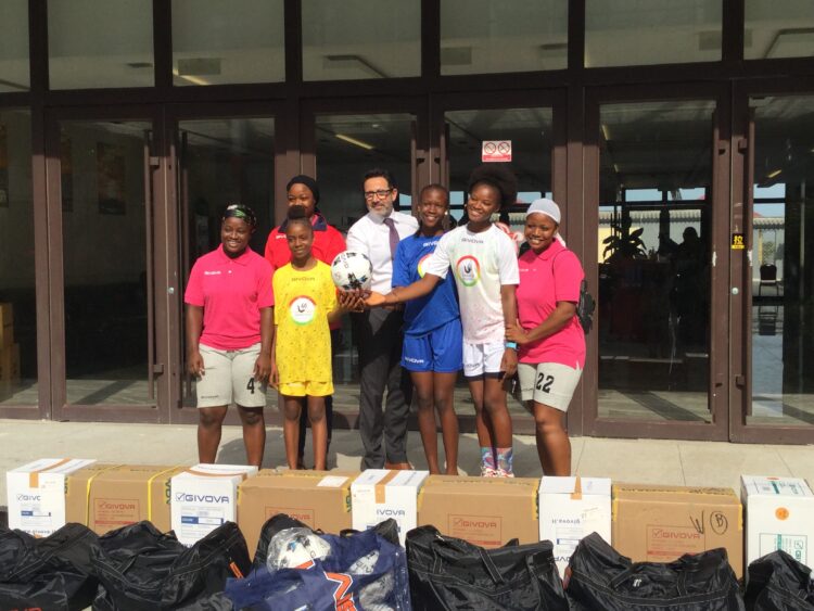 Accompagnement du football féminin: la fondation SMB-Winning offre de nouveaux équipements à l’académie sportive «Foot Elite»