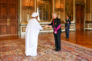 Bruxelles : l’ambassadrice AissatouDoukouré présente ses lettres de créance au Roi Philippe