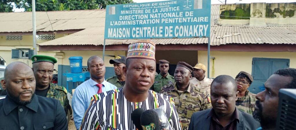 Maison centrale de Coronthie: le ministre demande des poursuites contre un agent de la garde pénitentiaire (Copie)