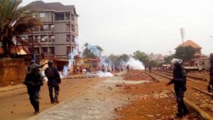 Manifestation des FVG: les heurts se poursuivent toujours à Cosa