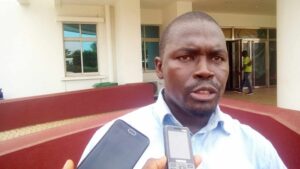 Suspension de Fana Soumah: des travailleurs de la RTG manifestent leur colère et exigent son rétablissement