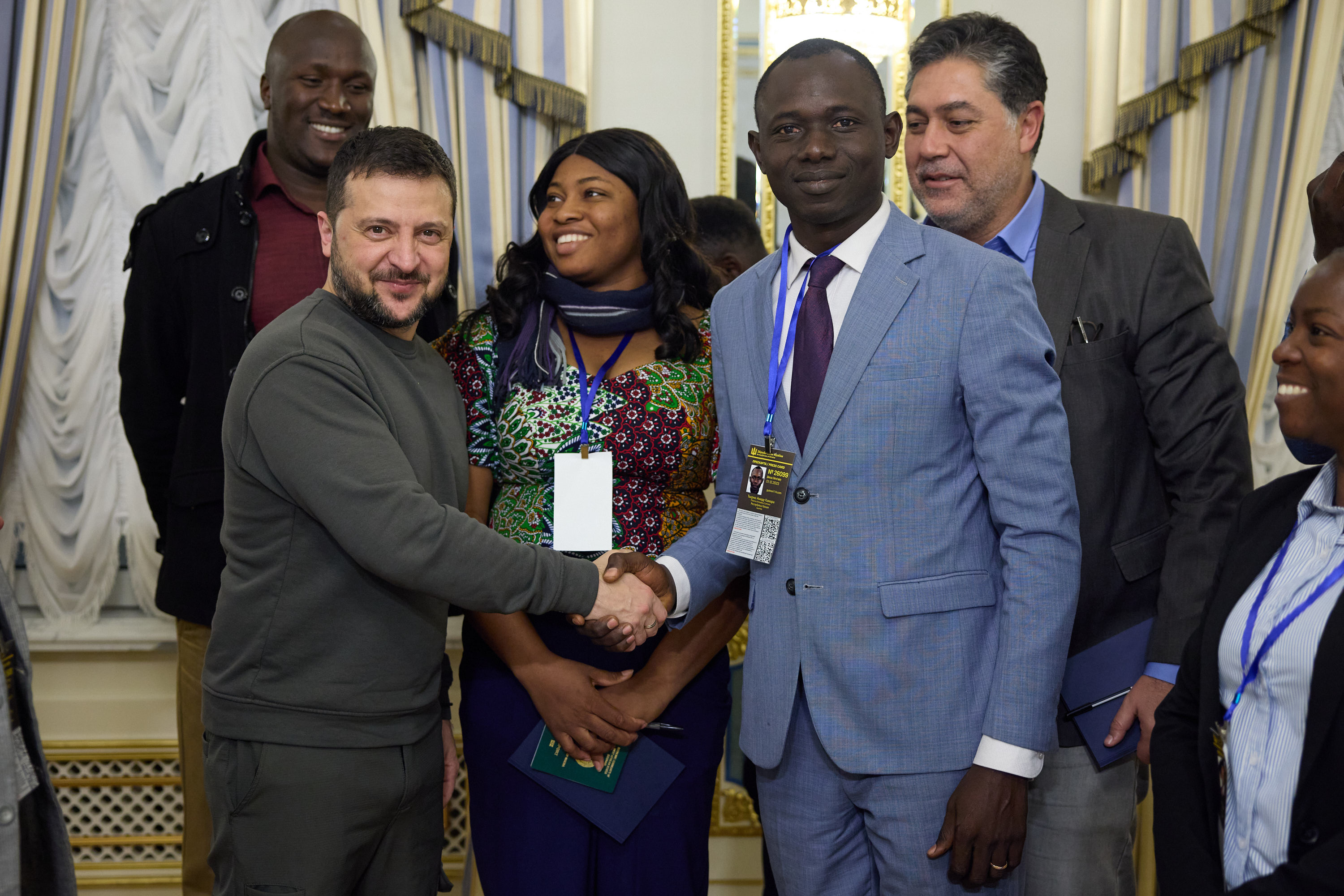 La Guinée et l'Ukraine renforcent leur relation : le Général Kandé présente ses lettres de créances à Kiev