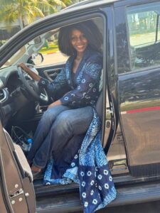 La Première dame parraine ses rivales, le président lui offre un véhicule: Johanna renonce enfin à Miss Guinée ?