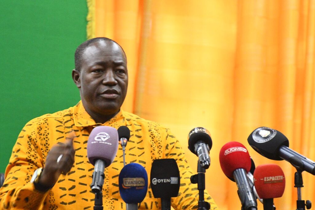Simandou, Alpha Condé, la hantise des 700 millions de dollars: la version du ministre des Mines du CNRD