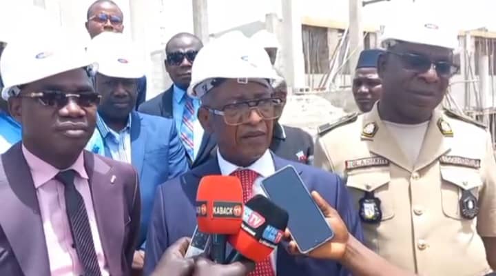 Kindia: le ministre de la Justice demande l'arrêt de la construction du palais de justice
