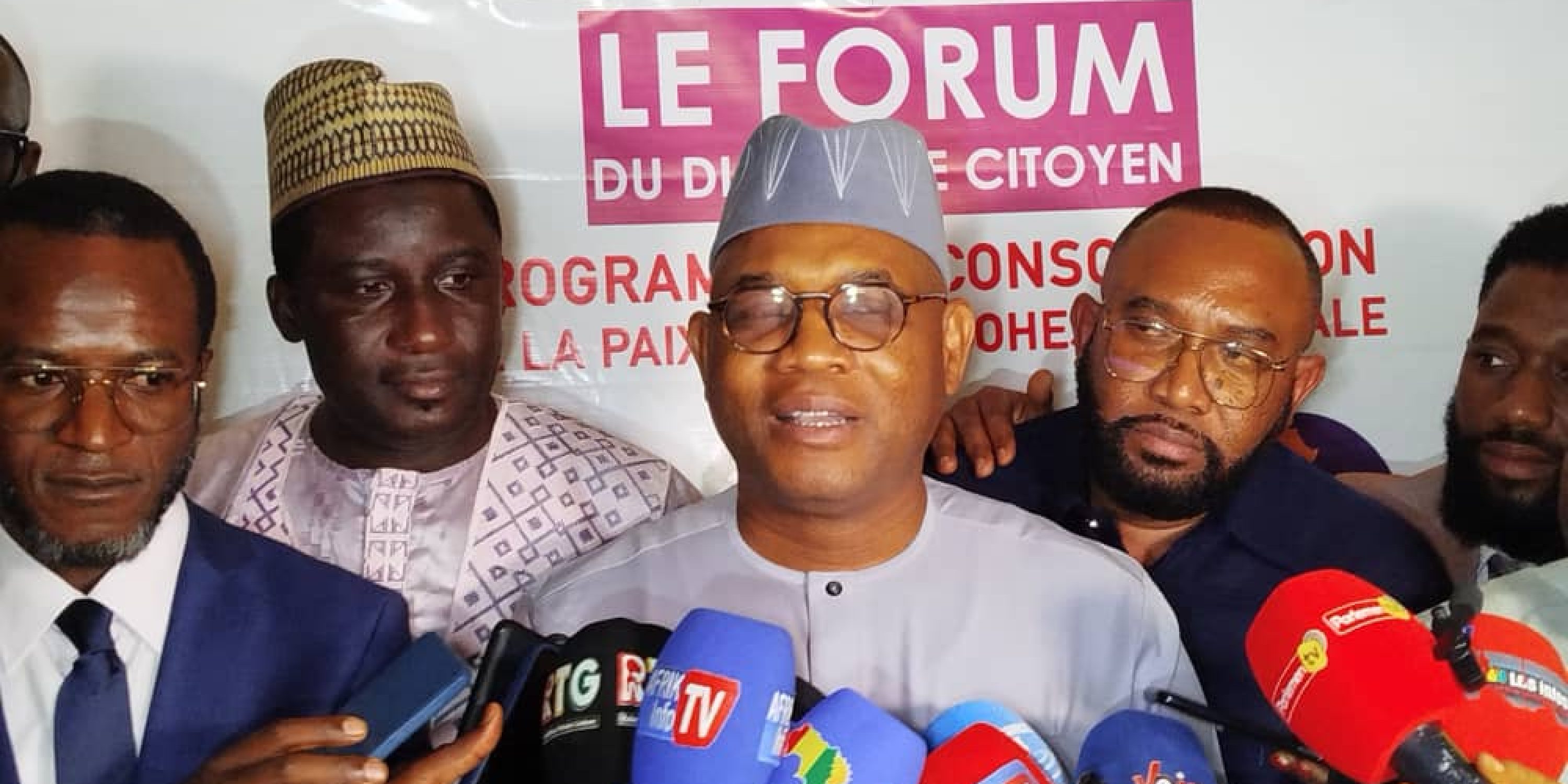 CONAKRY : Des acteurs socioprofessionnels et politiques réunis autour d'un forum du dialogue citoyen