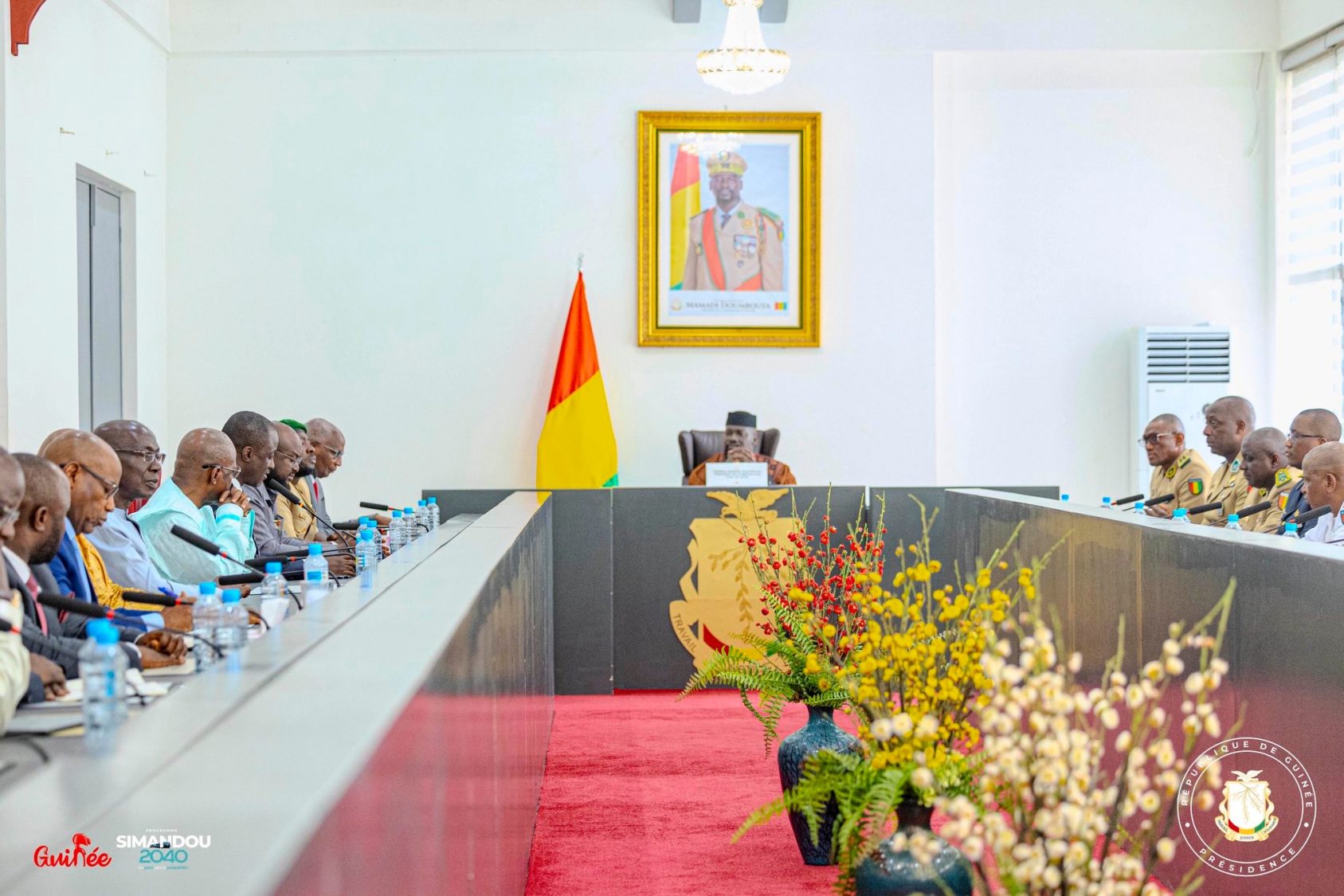 Referendum, mines...: aussitôt revenu, Mamadi Doumbouya dirige un conseil des ministres "exceptionnel"