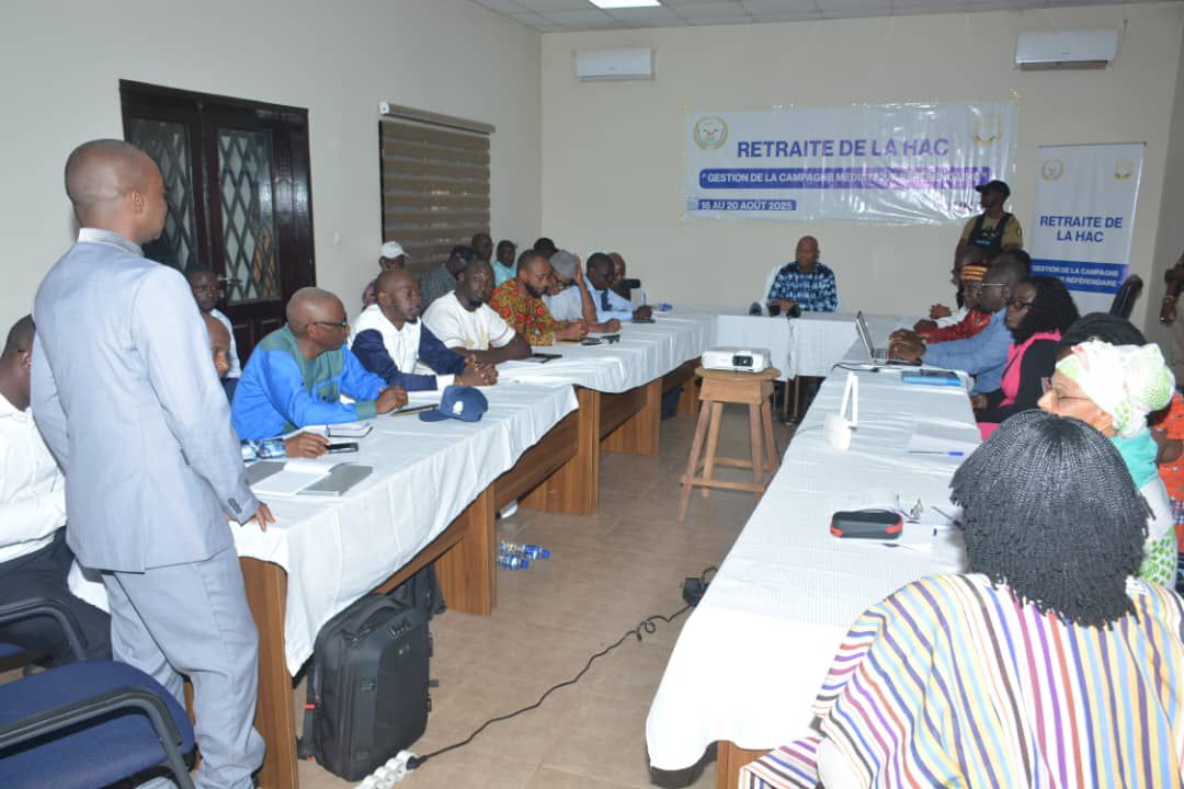 Kindia : à la clôture de ses travaux , la HAC observe une minute de silence à la mémoire du journaliste Daouda Taban Sylla