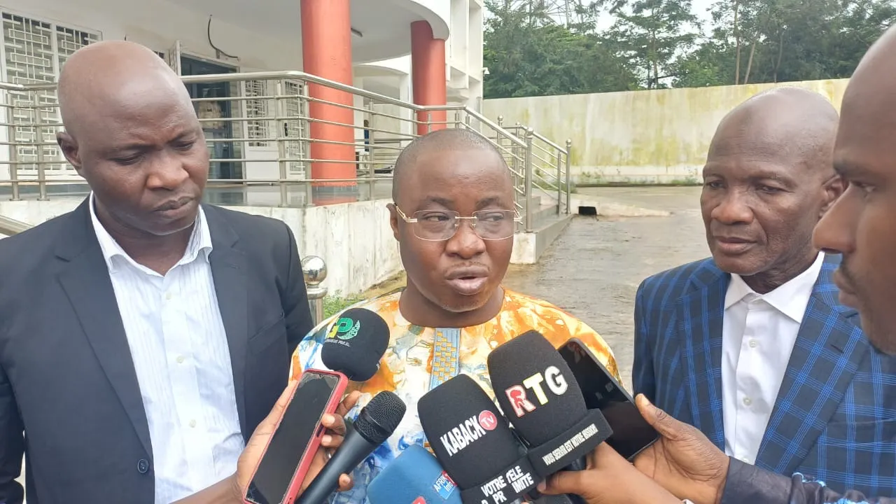 Vulgarisation du projet de nouvelle Constitution : les 38 responsables des radios rurales reçus par le ministre Fana Soumah