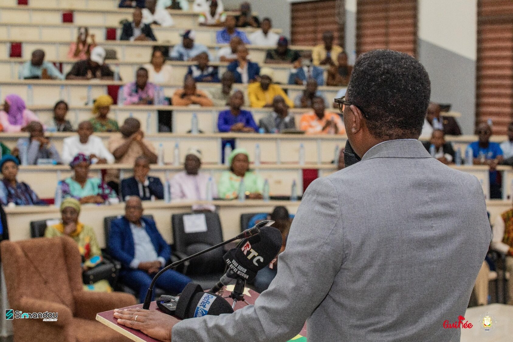 Les universités rouvrent le 20 octobre: le ministre Alpha Bacar Barry fixe le cap