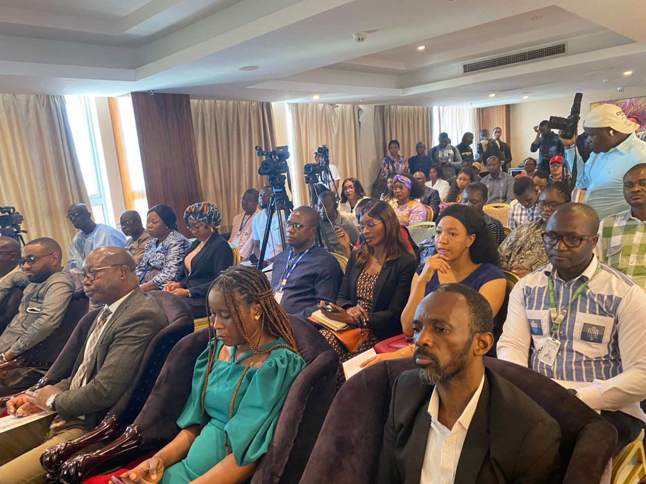 Inspection générale du travail, campagne d’inspection, code du travail, Mohamed Ouattara, secteur bancaire, assurances, microfinance, monnaie électronique, télécommunications, EPA, droit du travail, protection des travailleurs, heures supplémentaires, contrats de travail, santé et sécurité au travail, législation du travail, République de Guinée, ministère du travail, conditions de travail, inspection du travail, Guinée

