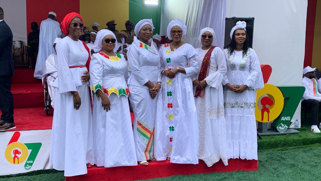 Indépendance Guinée, 67e anniversaire, Place des Martyrs, Kaloum, Mamadi Doumbouya, dépôt de gerbe, cérémonie officielle, CNT, Dansa Kourouma, Amadou Oury Bah, gouvernement guinéen, diplomates en Guinée, sécurité Conakry, forces spéciales, armée guinéenne, gendarmerie, police nationale, circulation Conakry, Black M, fête nationale Guinée 2025, commémoration martyrs