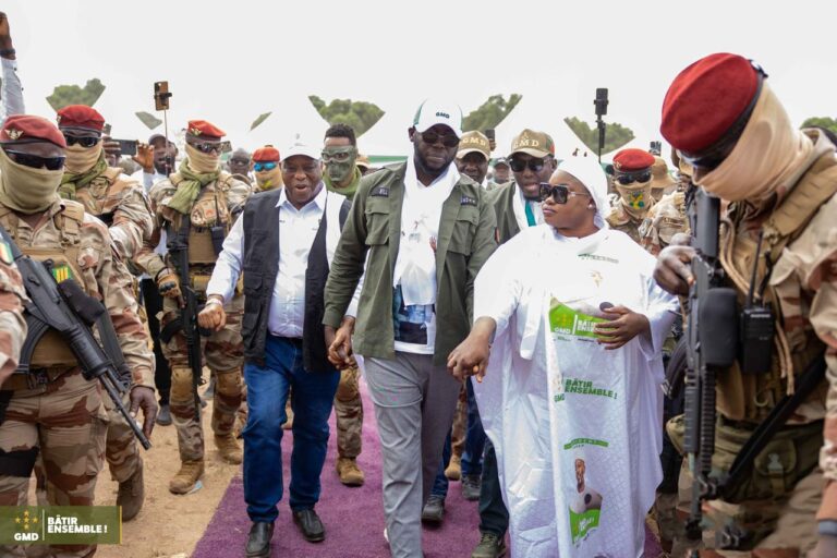 Forte mobilisation à Bâtè nafadji pour Mamadi Doumbouya