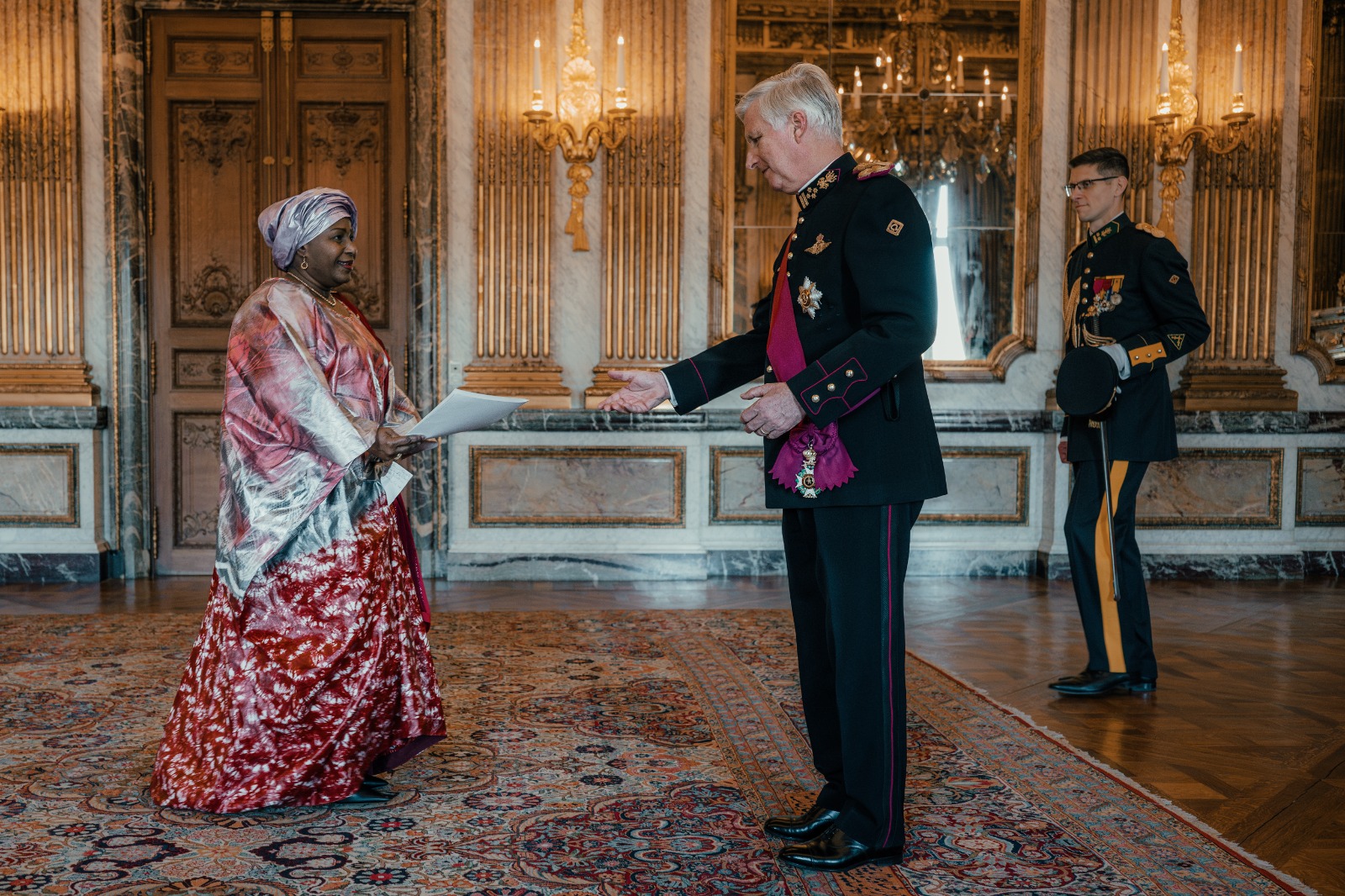 BRUXELLES : l’Ambassadrice Aïcha Nanette Conté a officiellement présenté ses Lettres de Créance au Roi Philippe de Belgique