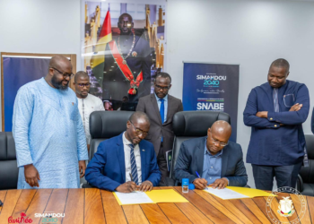Djiba DiakitÉ préside la signature : SOGEB appuie les bourses du SNABE pour former les élites de Simandou