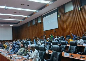 CNT adopte une loi sur les privilèges des anciens présidents d’institutions et Premiers ministres