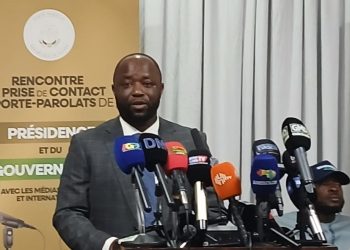 Statut particulier des enseignants: précisions du ministre François Bourouno… 
