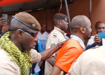 Injures et diffamation : Bella Bah a écopé de 6 mois d’emprisonnement dont 5 mois assorti de sursis